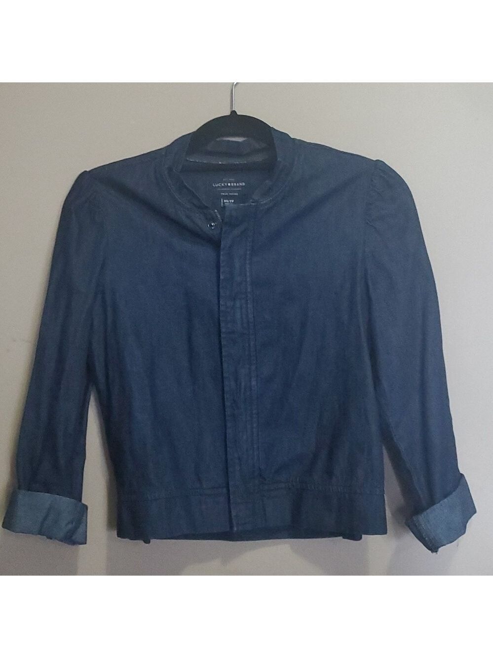 Lucky brand zippered denim jacket size xs
